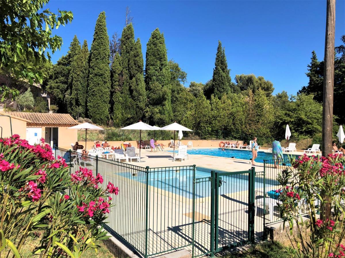 Village Vacances Le Hameau Des Oliviers Vaison-la-Romaine Exterior photo