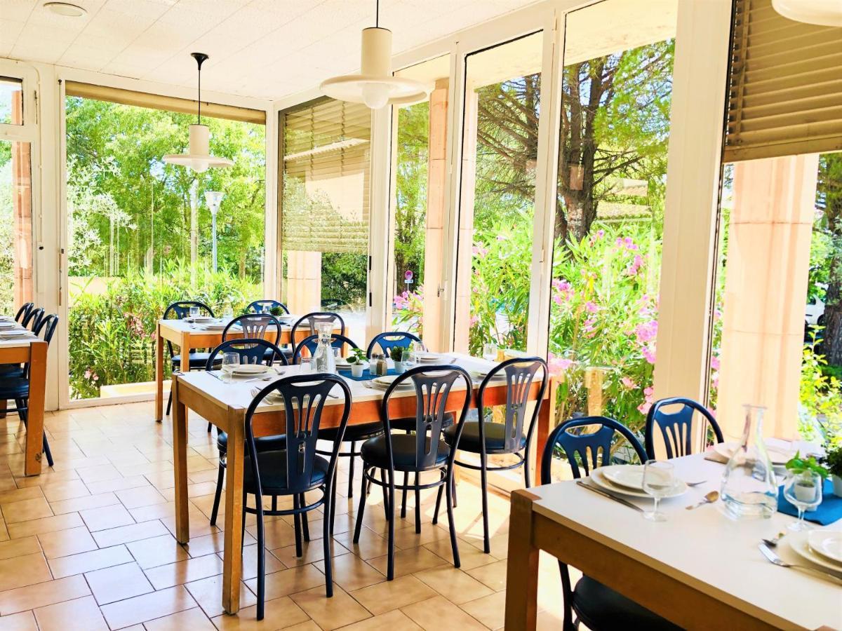 Village Vacances Le Hameau Des Oliviers Vaison-la-Romaine Exterior photo